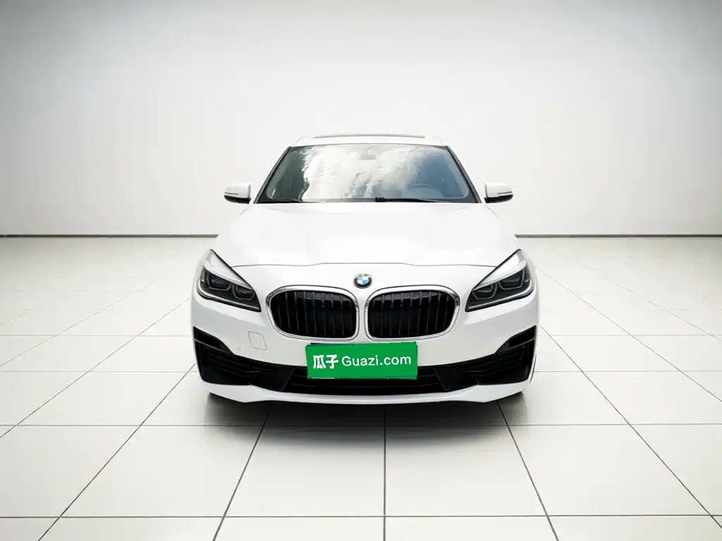 BMW 2 Series Active Tourer — миниатюра 24