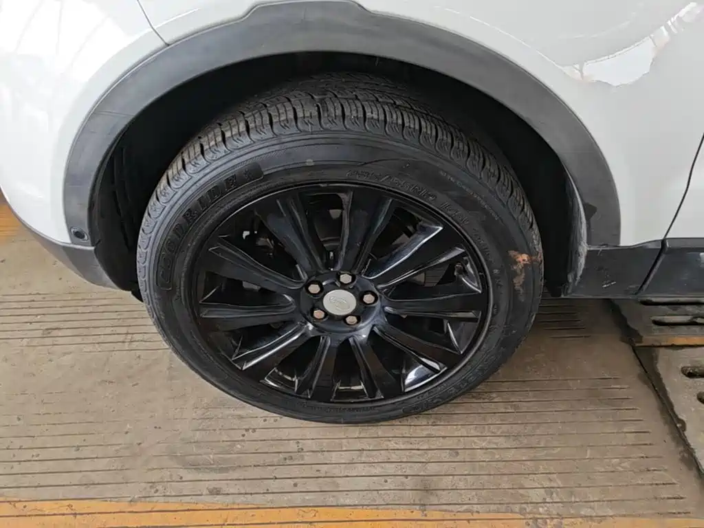 Land Rover Evoque — миниатюра 23