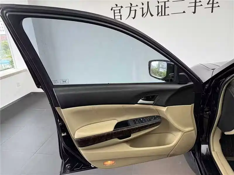 Honda Accord — миниатюра 27