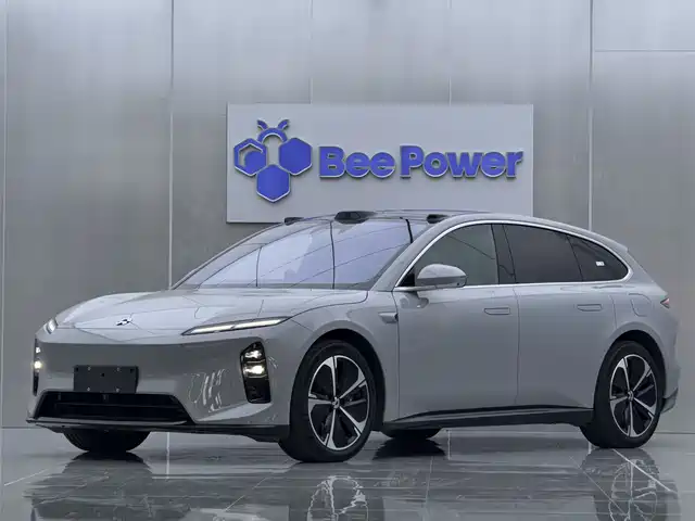 2025 Nio ET5