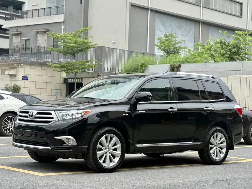 Toyota Highlander 2012 3.5L 7 мест