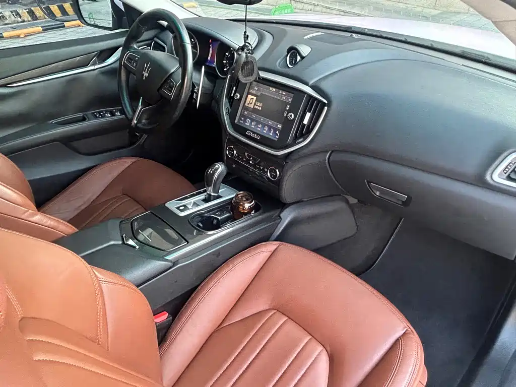 Maserati Ghibli — миниатюра 11
