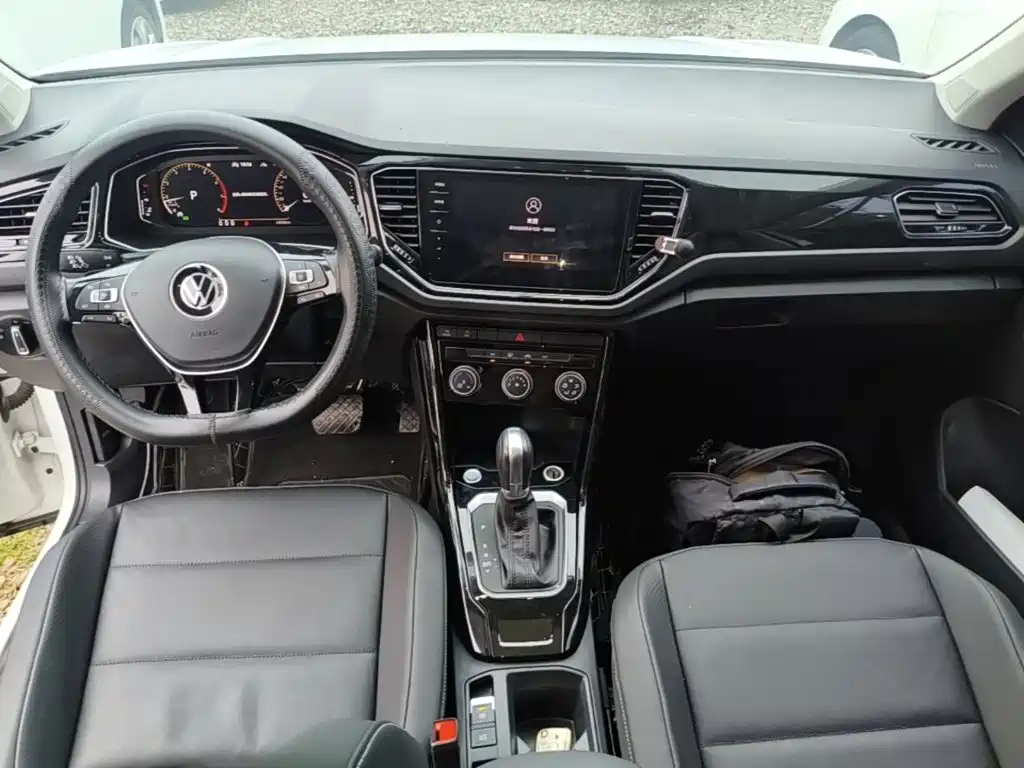 Volkswagen T-Roc — миниатюра 10