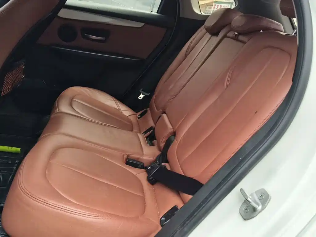 BMW 2 Series Active Tourer — миниатюра 18