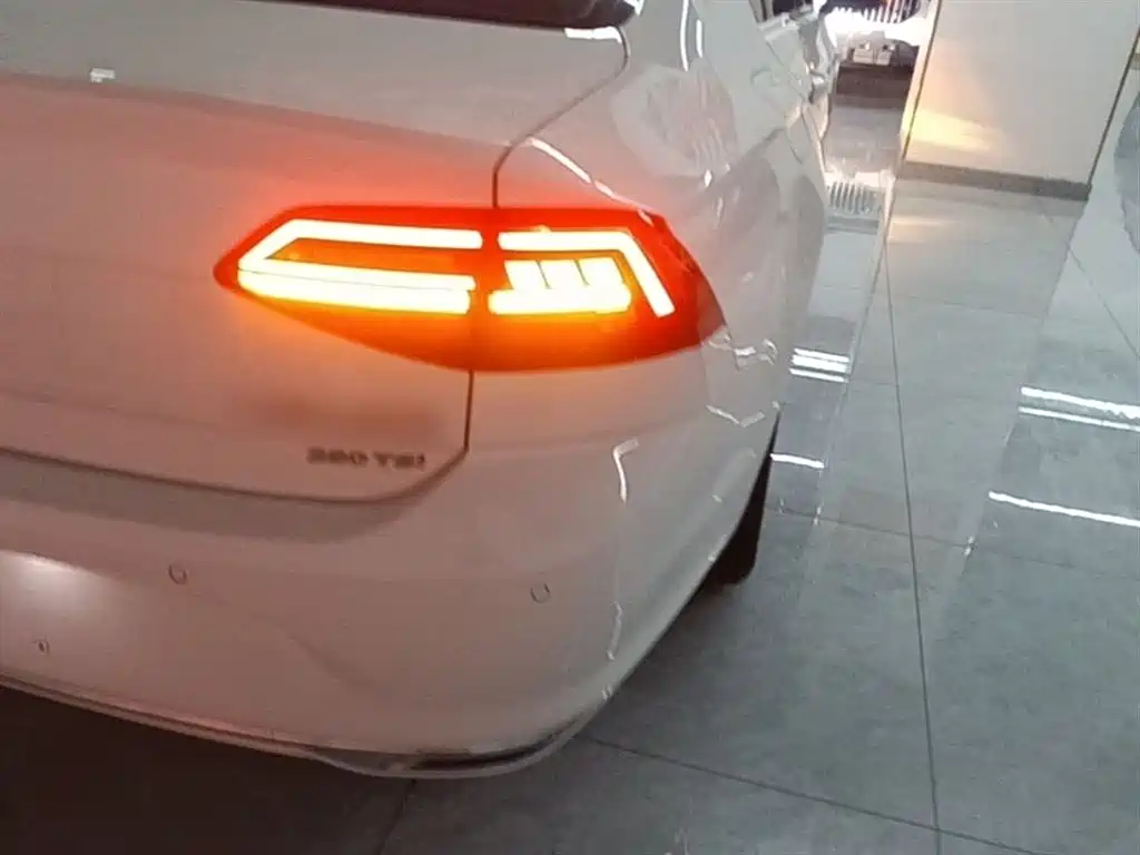Volkswagen Lamando 2019 280TSI DSG Comfort V