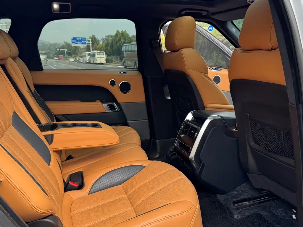 Land Rover Sport — миниатюра 5