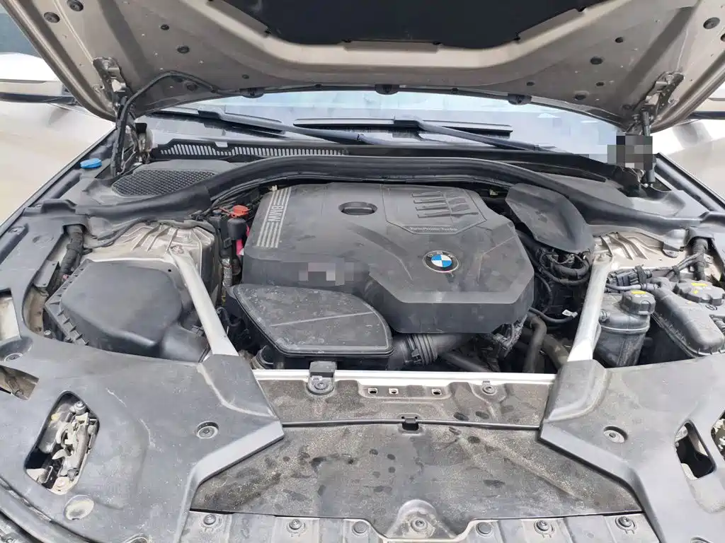 BMW 5 Series — миниатюра 21