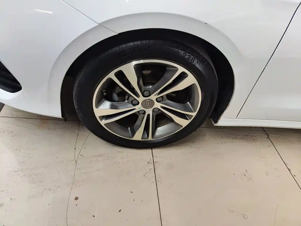 Geely Binrui — миниатюра 25