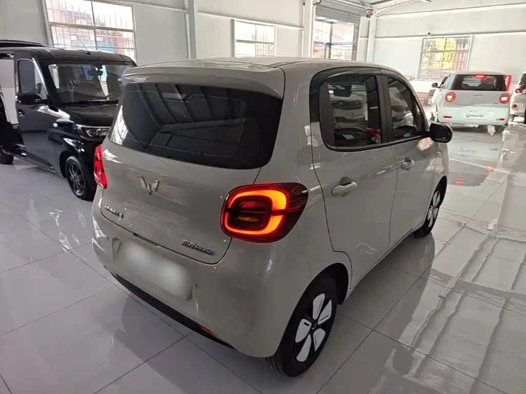 Wuling MINIEV — миниатюра 7