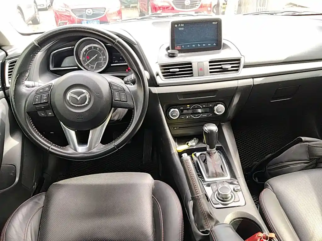 Mazda 3 Axela — миниатюра 10