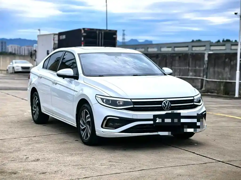 Volkswagen Bora — миниатюра 3