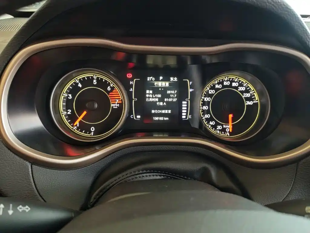 Jeep Cherokee — миниатюра 12
