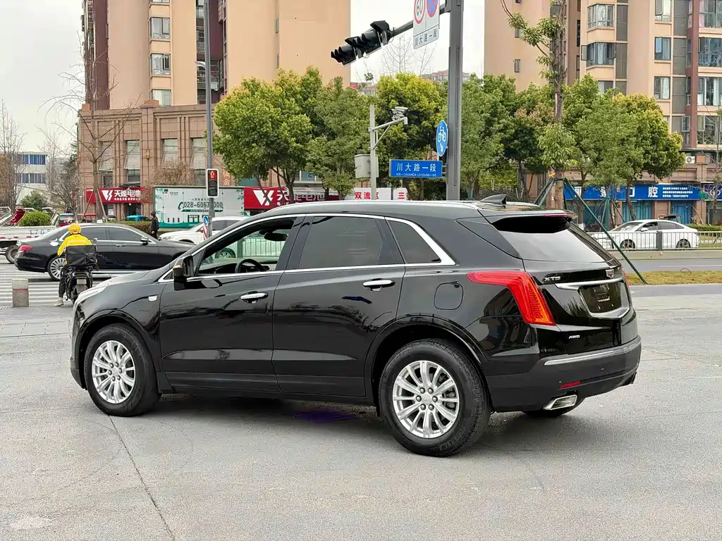 Cadillac XT5 — миниатюра 5