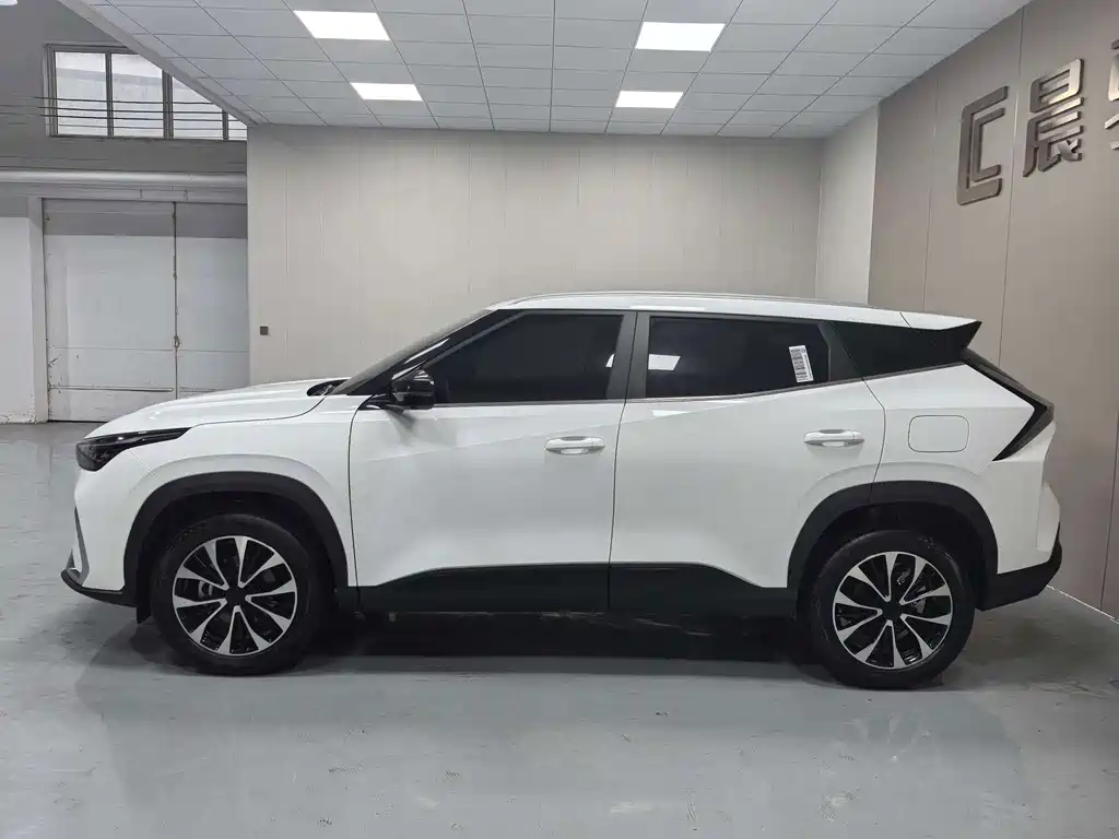 Geely Boyue — миниатюра 8