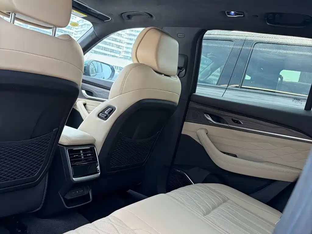 Geely Xingyue L — миниатюра 18