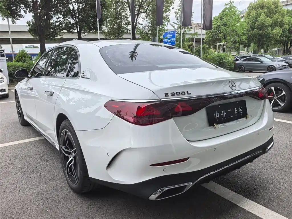 Mercedes-Benz E-Class E 2024 E 300 L Luxury Sport