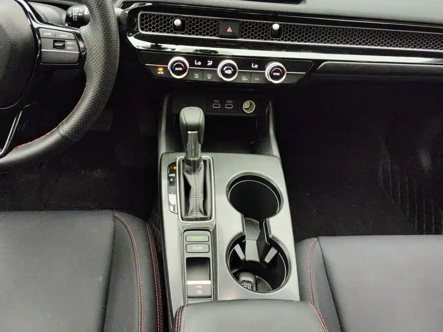 Honda Civic — миниатюра 16
