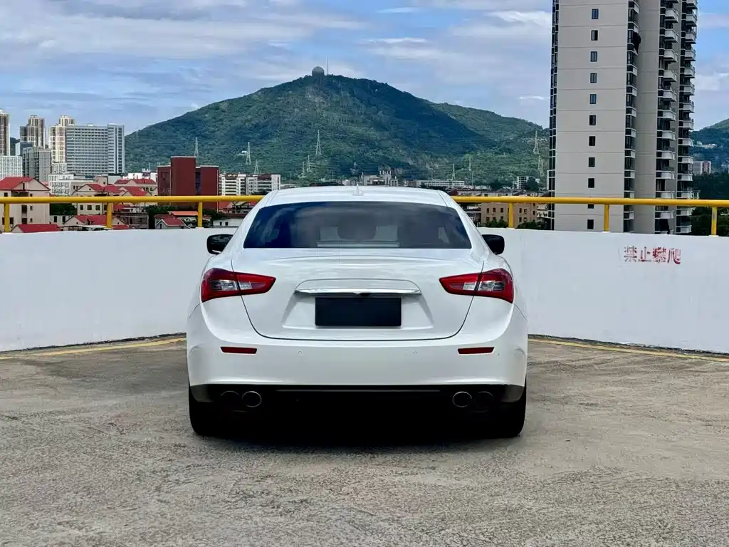 Maserati Ghibli — миниатюра 4