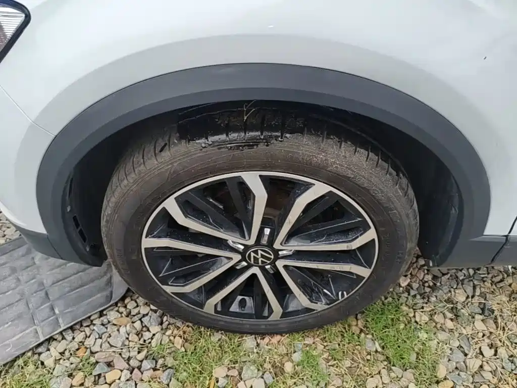 Volkswagen T-Roc — миниатюра 23
