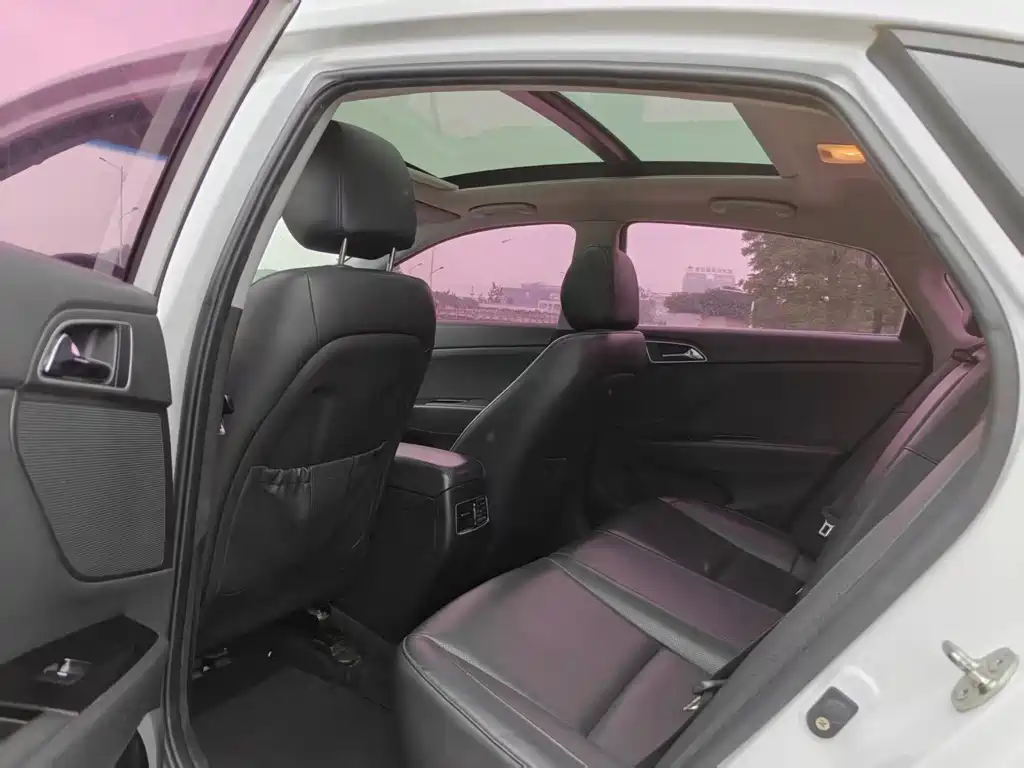 Hyundai Mistra — миниатюра 5