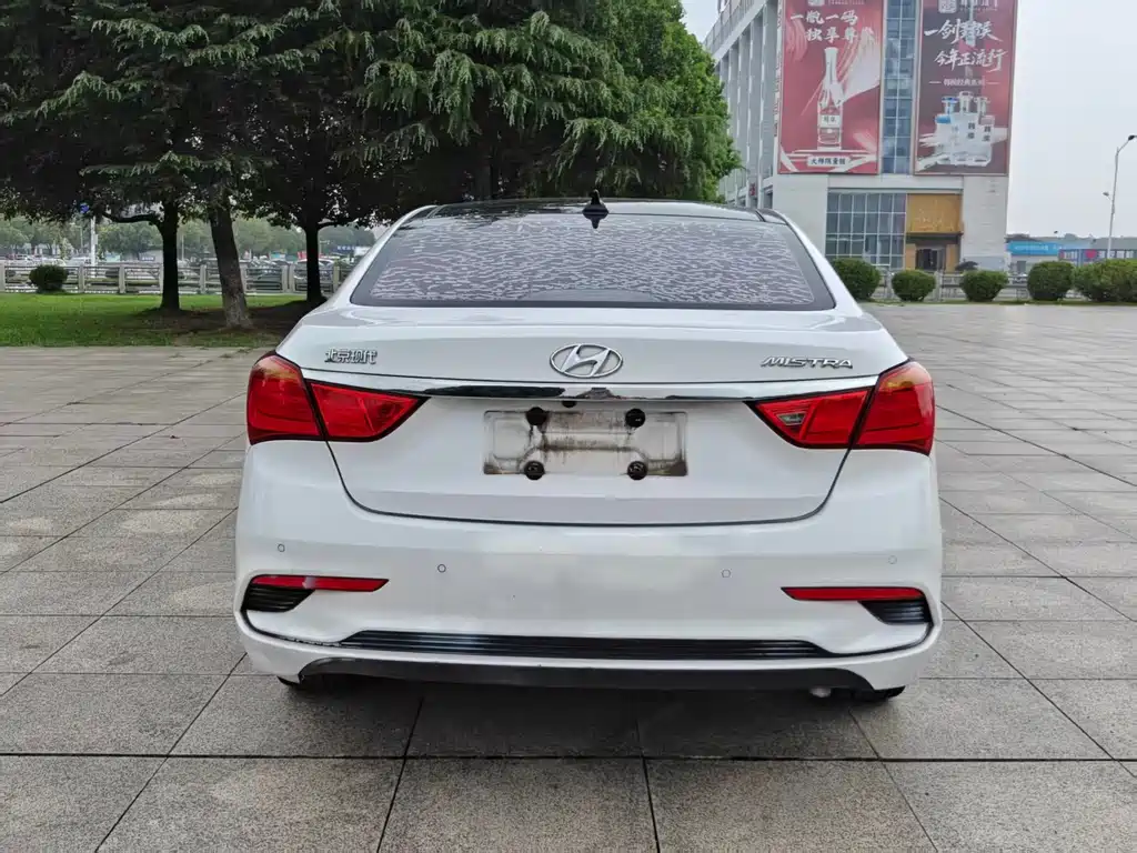 Hyundai Mistra — миниатюра 8