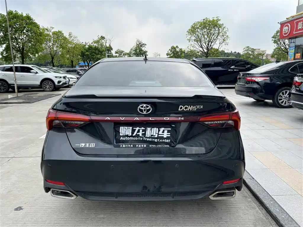 Toyota Avalon — миниатюра 8