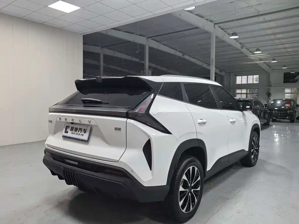 Geely Boyue — миниатюра 4