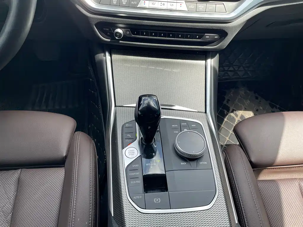 BMW 3 Series — миниатюра 12