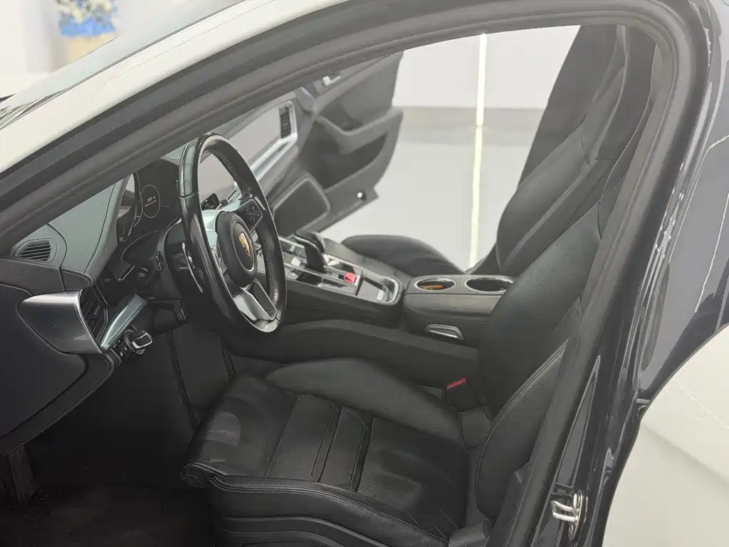 Porsche Panamera — миниатюра 9