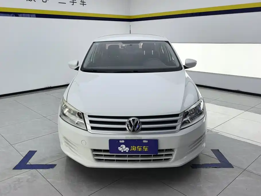 Volkswagen Santana — миниатюра 2