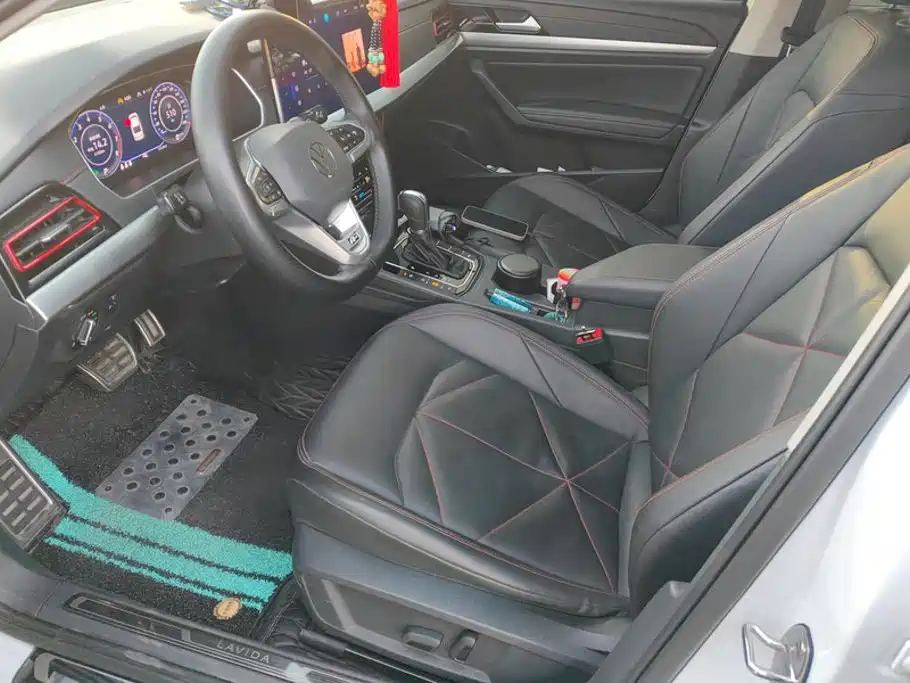 Volkswagen Lavida — миниатюра 9