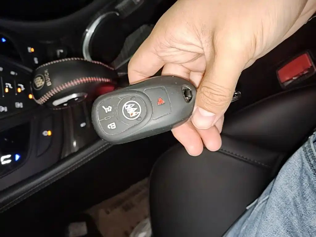Buick Envision Plus — миниатюра 9