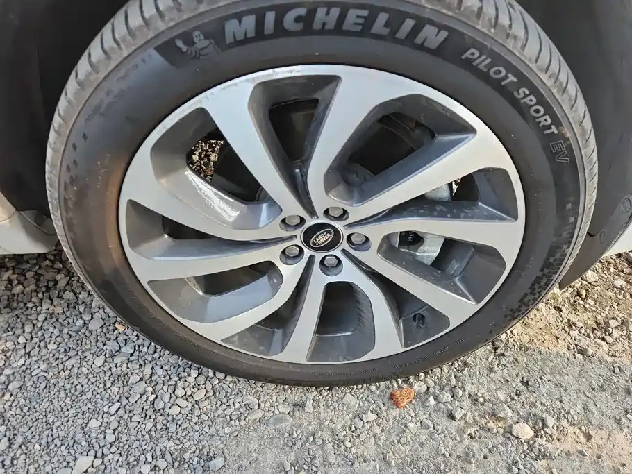 Land Rover Discovery Sport Hybrid — миниатюра 6