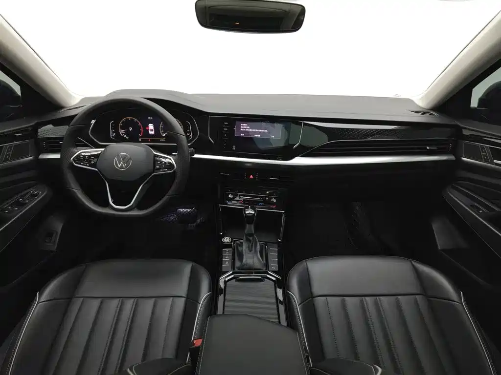Volkswagen Passat 2023 330TSI Elite