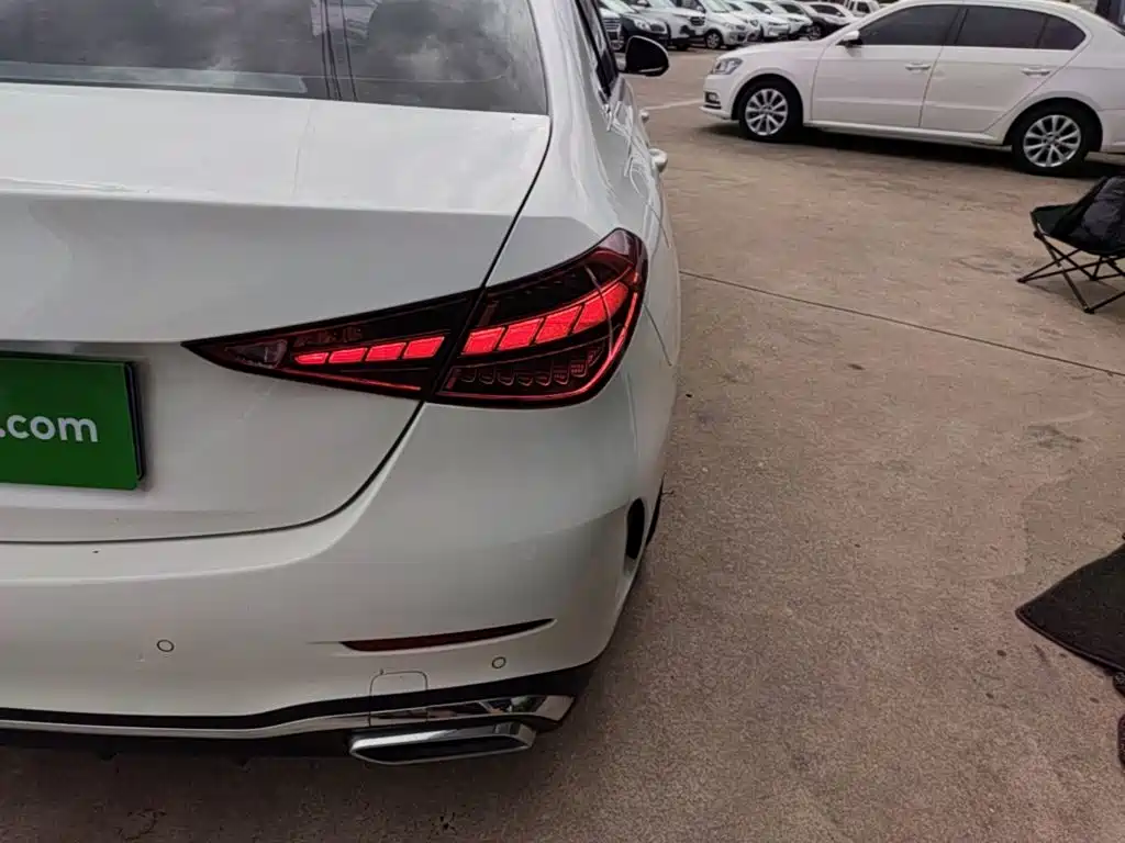 Mercedes-Benz C-Class — миниатюра 8