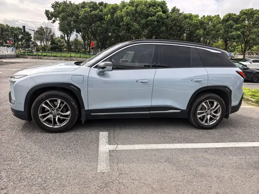 NIO ES6 — миниатюра 9