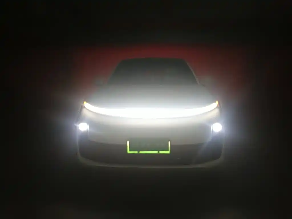 Li Auto Li L7 — миниатюра 2