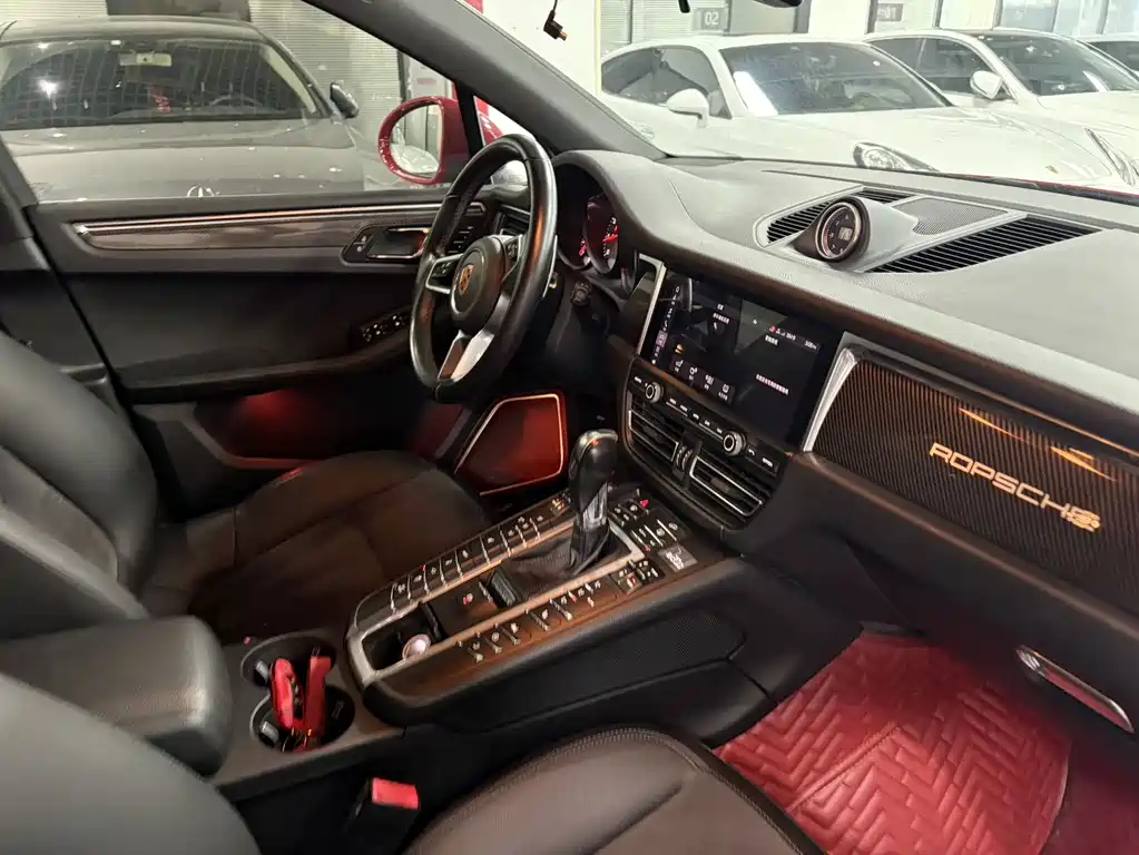 Porsche Macan — миниатюра 11