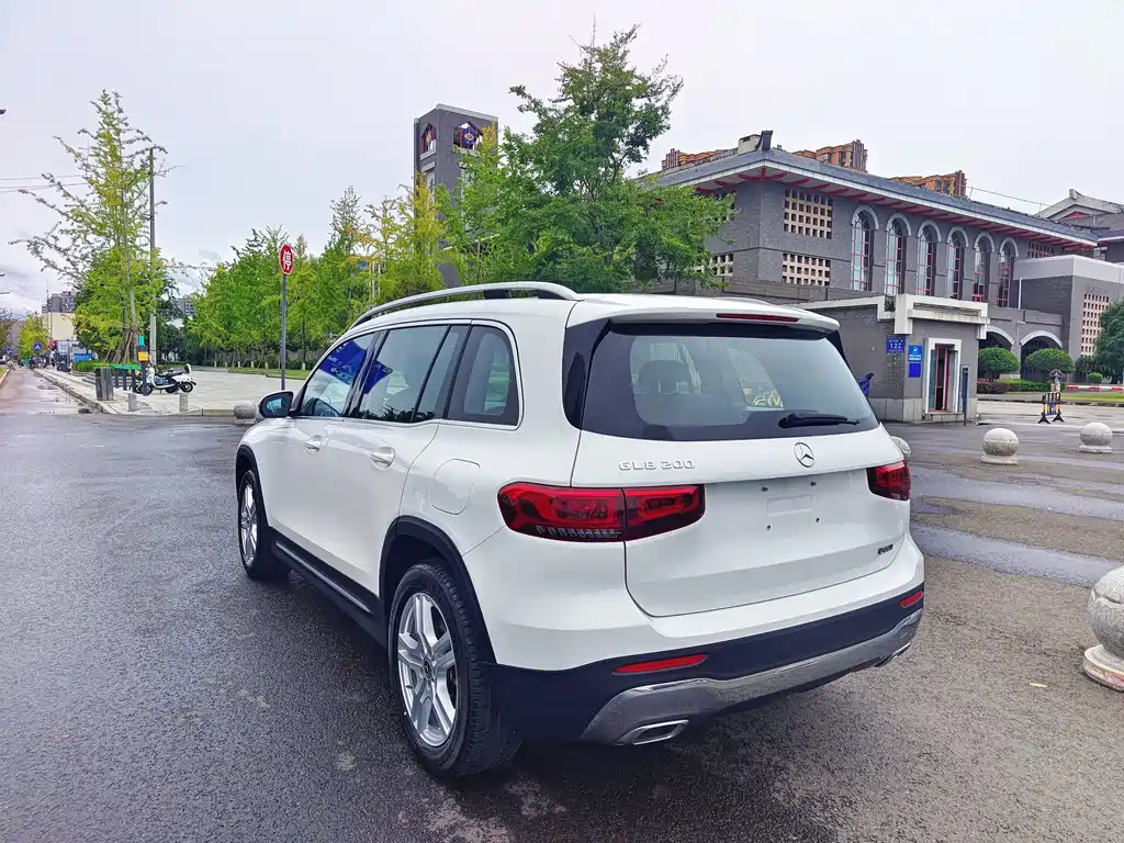 Mercedes-Benz GLB — миниатюра 3