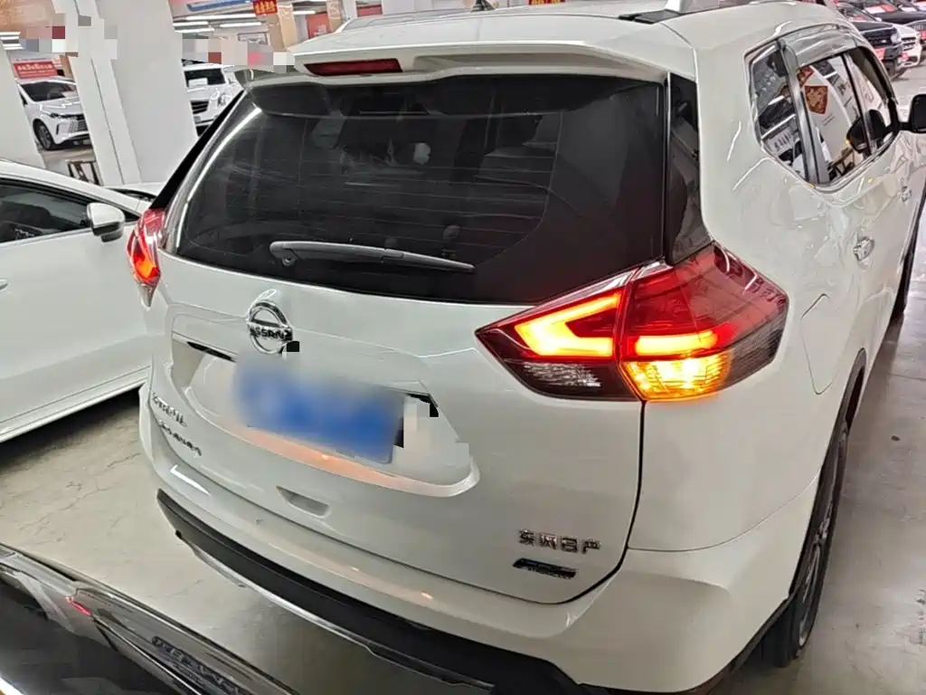 Nissan X-Trail — миниатюра 6