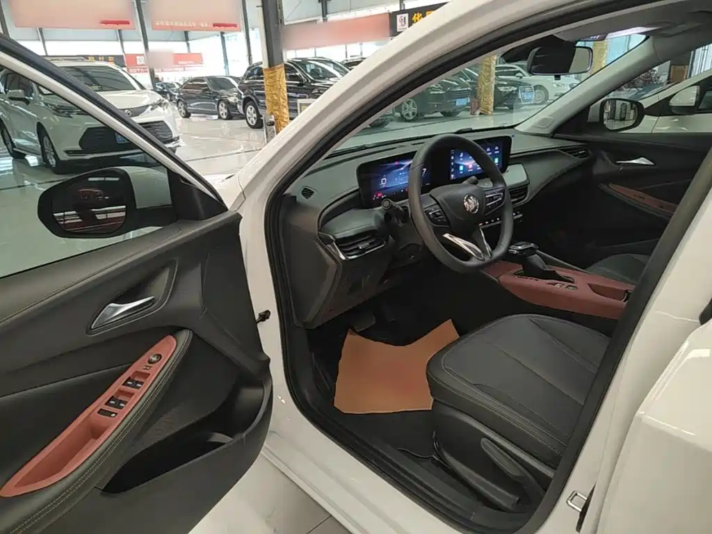 Buick Verano — миниатюра 16