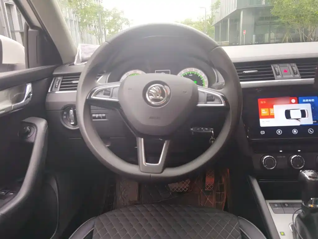 Skoda Octavia — миниатюра 3
