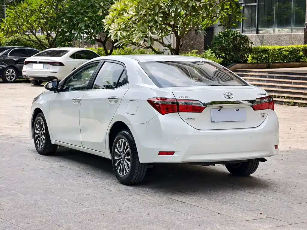 Toyota Corolla — миниатюра 14