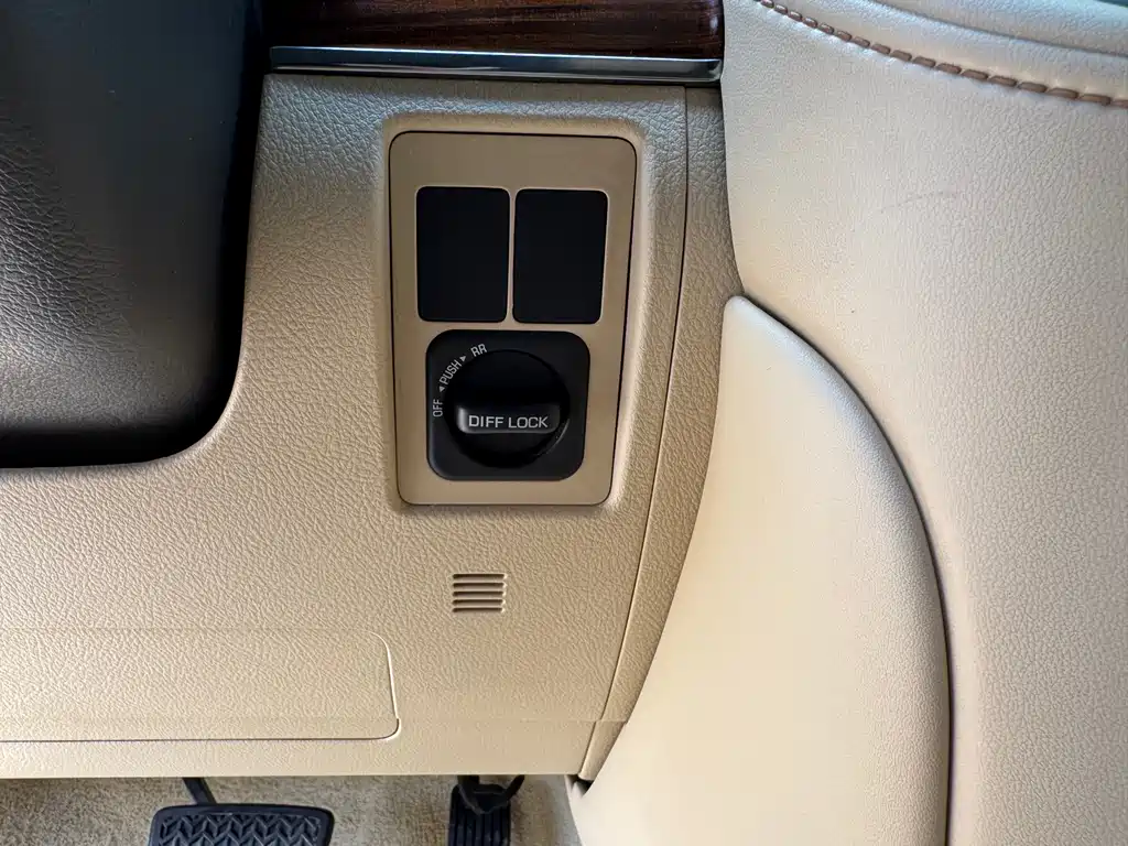 Toyota Land Cruiser — миниатюра 13