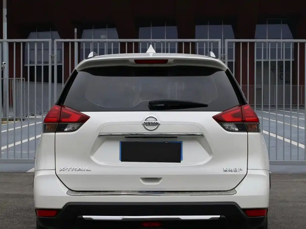 Nissan X-Trail — миниатюра 8