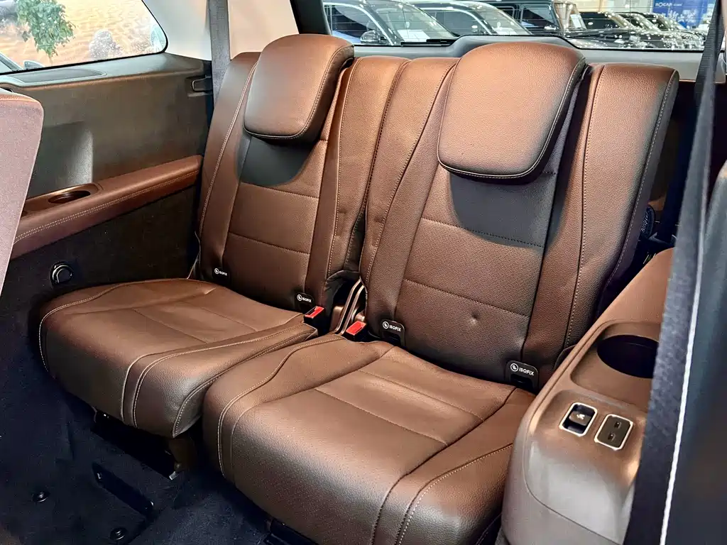 Mercedes-Benz GLS — миниатюра 12