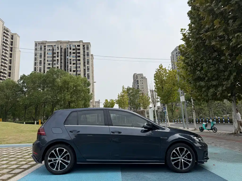 Volkswagen Golf — миниатюра 7