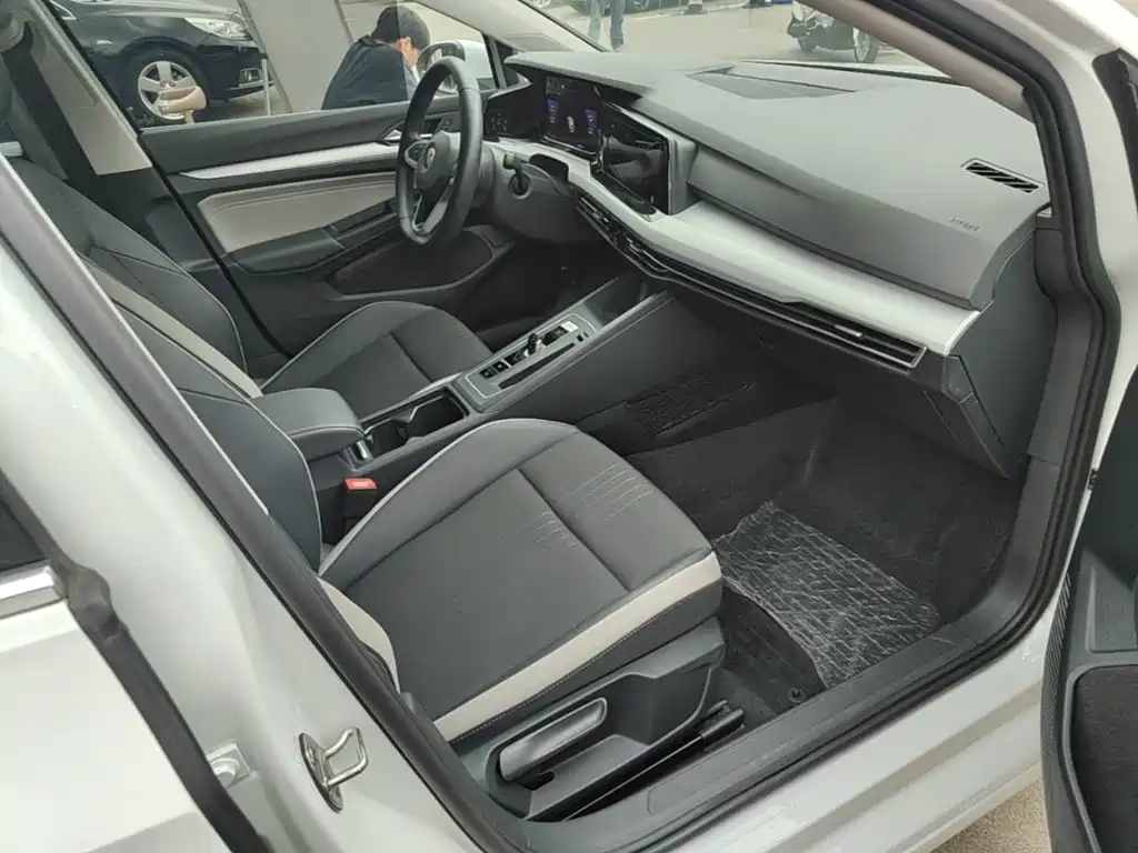 Volkswagen Golf — миниатюра 25
