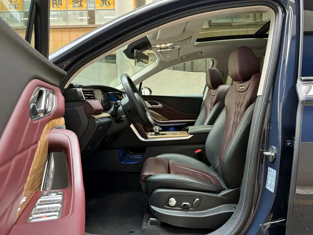 Hongqi Hongqi HS7 — миниатюра 9