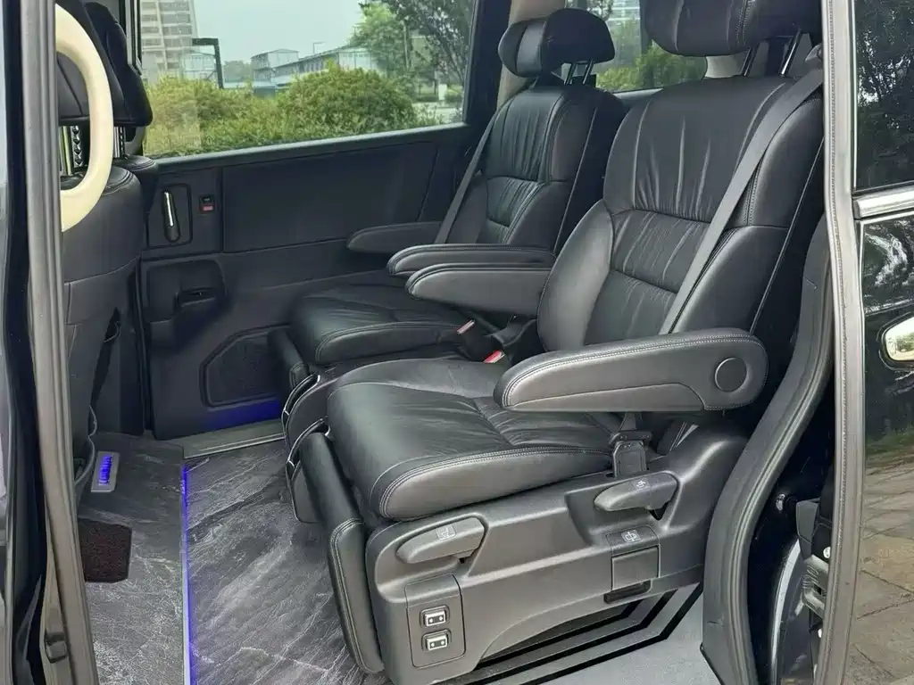 Honda Odyssey — миниатюра 4